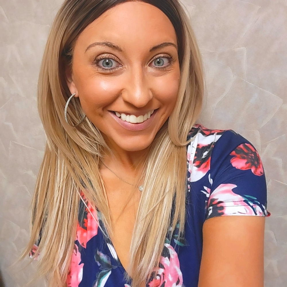 Meet your Posher, Christina